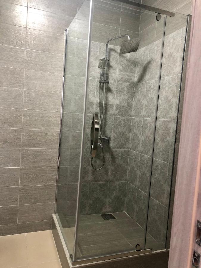 Tarlan Hotel Aqtau Buitenkant foto